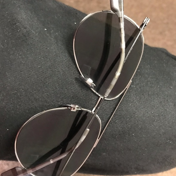 Burberry sunglasses - Picture 1 of 2